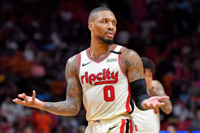 西亚28+11步行者大胜篮网 马克西20分76人灭蜂